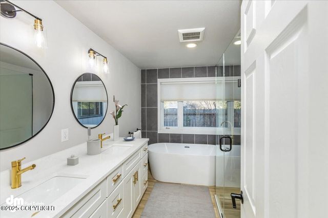 7817 Brentwood Drive, Anchorage, AK 99502