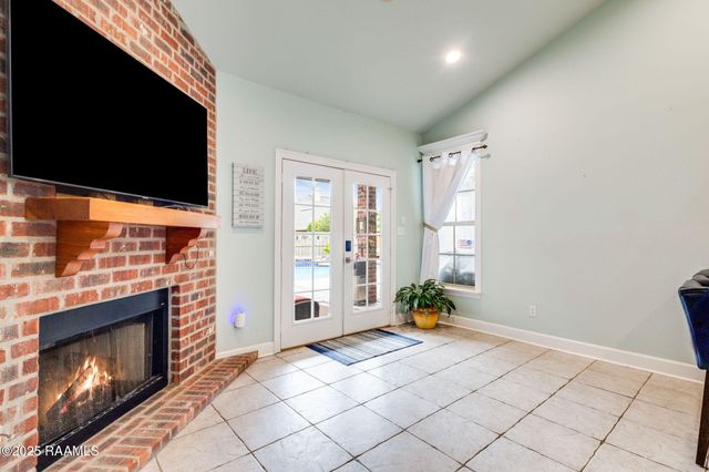 102 Lockeport Circle, Lafayette, LA 70508