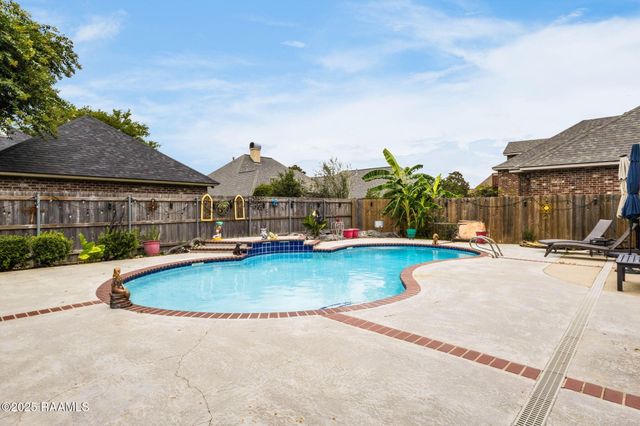 102 Lockeport Circle, Lafayette, LA 70508