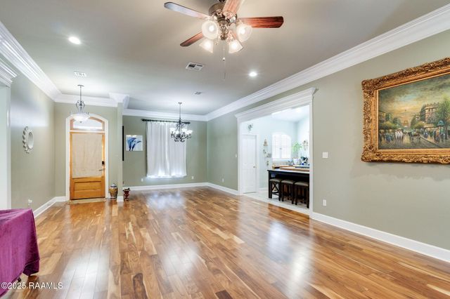 102 Lockeport Circle, Lafayette, LA 70508