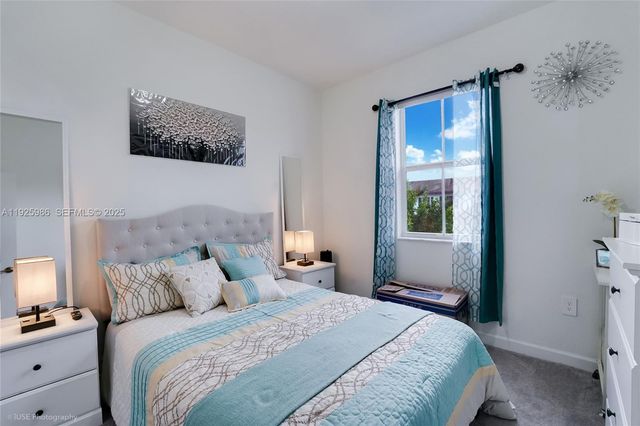 12453 NW 23rd Ct, Miami, FL 33167