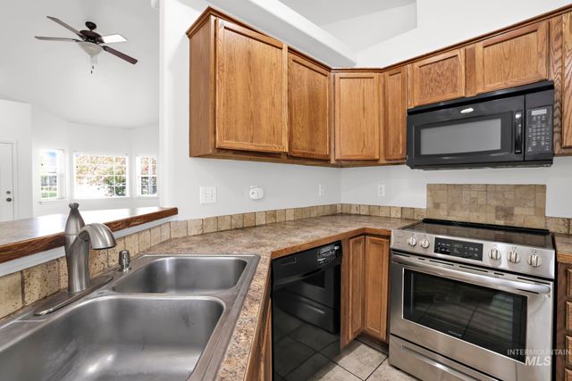1215 Quail St, Twin Falls, ID 83301