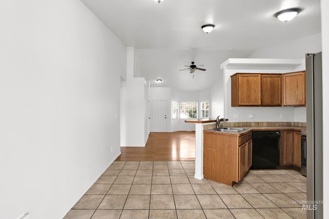 1215 Quail St, Twin Falls, ID 83301