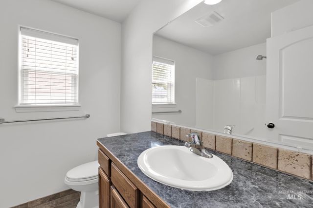 1215 Quail St, Twin Falls, ID 83301
