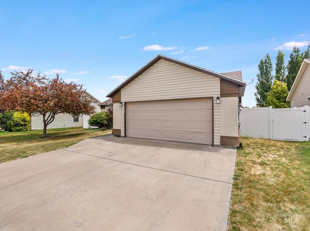 1215 Quail St, Twin Falls, ID 83301