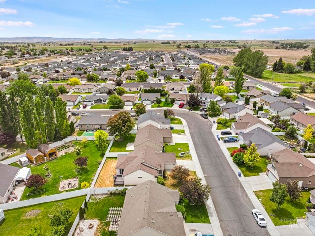 1215 Quail St, Twin Falls, ID 83301