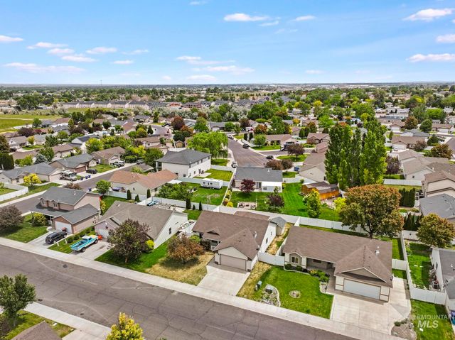 1215 Quail St, Twin Falls, ID 83301