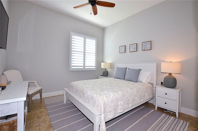 153 SW 37th Dr SW Drive SW, Vero Beach, FL 32968