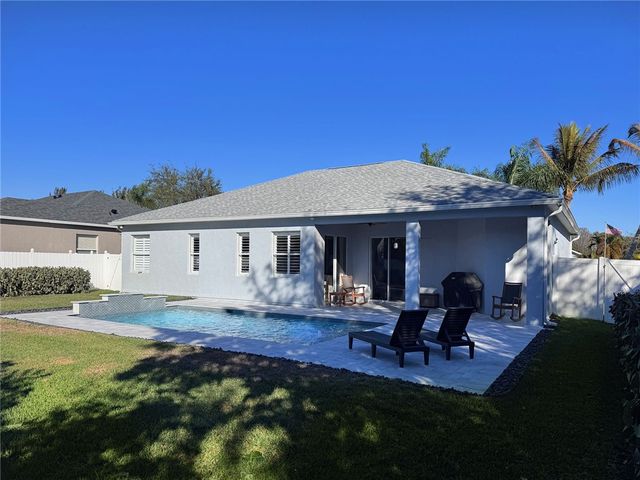 153 SW 37th Dr SW Drive SW, Vero Beach, FL 32968