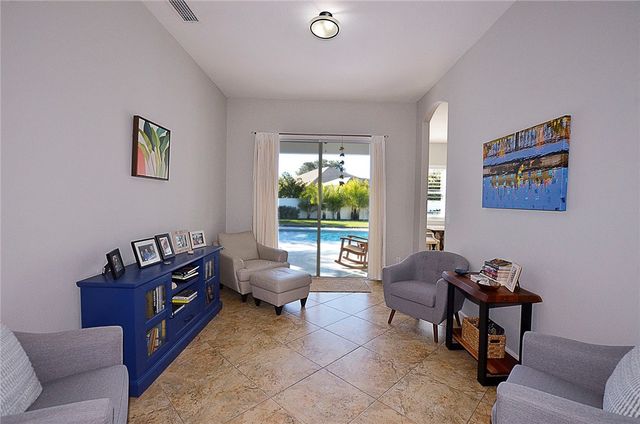 153 SW 37th Dr SW Drive SW, Vero Beach, FL 32968