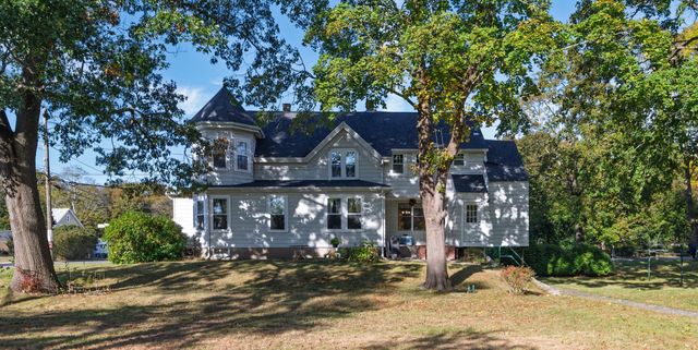 929 S Franklin St., Holbrook, MA 02343