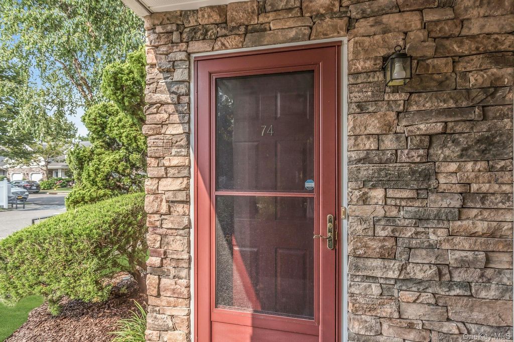 74 Miro Place, Port Washington, NY 11050 — photo 3