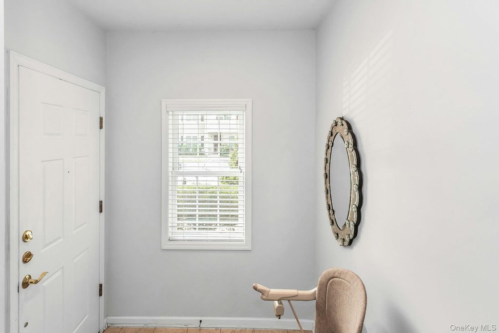 74 Miro Place, Port Washington, NY 11050 — photo 4