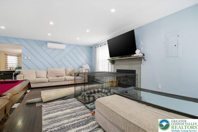 7814 Lake Shore Drive, Coolbaugh Twp, PA 18347