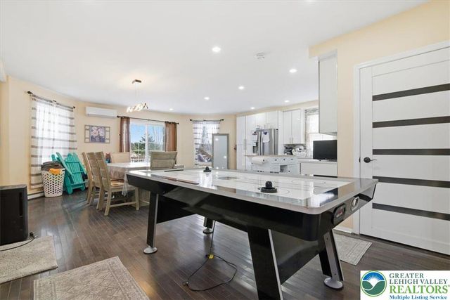 7814 Lake Shore Drive, Coolbaugh Twp, PA 18347