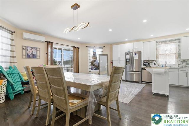 7814 Lake Shore Drive, Coolbaugh Twp, PA 18347