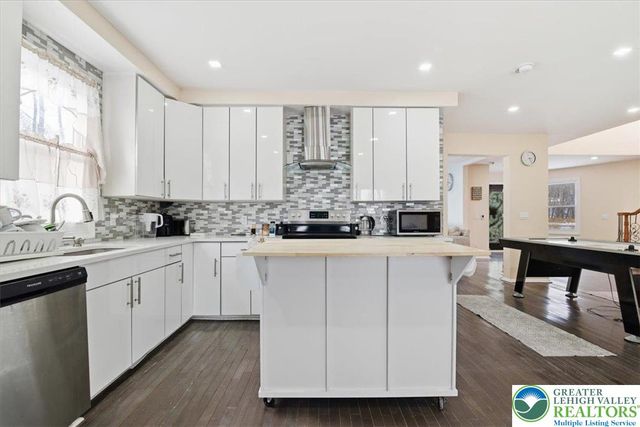 7814 Lake Shore Drive, Coolbaugh Twp, PA 18347