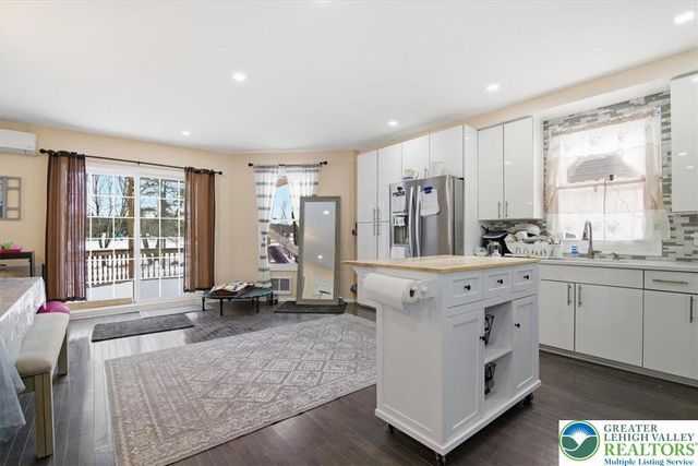 7814 Lake Shore Drive, Coolbaugh Twp, PA 18347