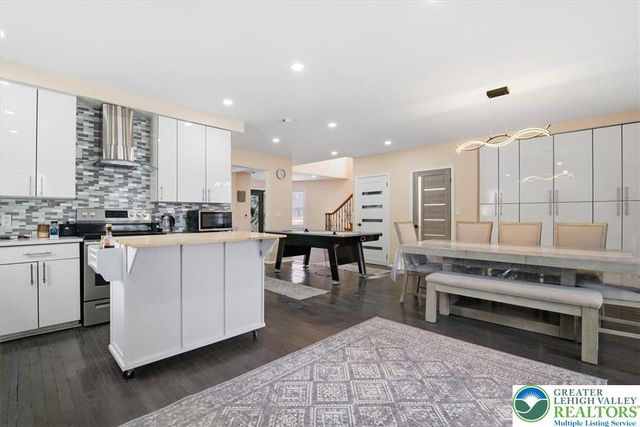 7814 Lake Shore Drive, Coolbaugh Twp, PA 18347