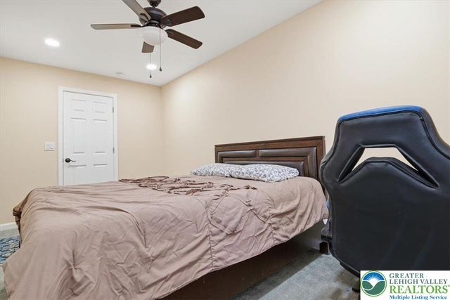 7814 Lake Shore Drive, Coolbaugh Twp, PA 18347