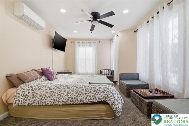 7814 Lake Shore Drive, Coolbaugh Twp, PA 18347