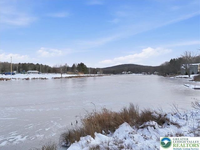 7814 Lake Shore Drive, Coolbaugh Twp, PA 18347