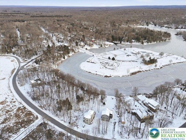 7814 Lake Shore Drive, Coolbaugh Twp, PA 18347