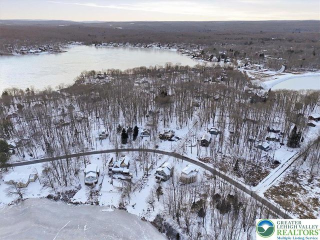 7814 Lake Shore Drive, Coolbaugh Twp, PA 18347