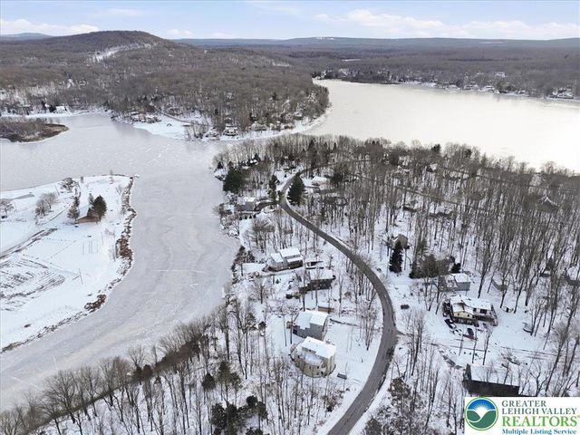 7814 Lake Shore Drive, Coolbaugh Twp, PA 18347