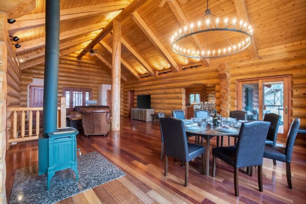 Image 11 of property listing at 19860 Camino Del Aparicio, Fiddletown, CA 95629