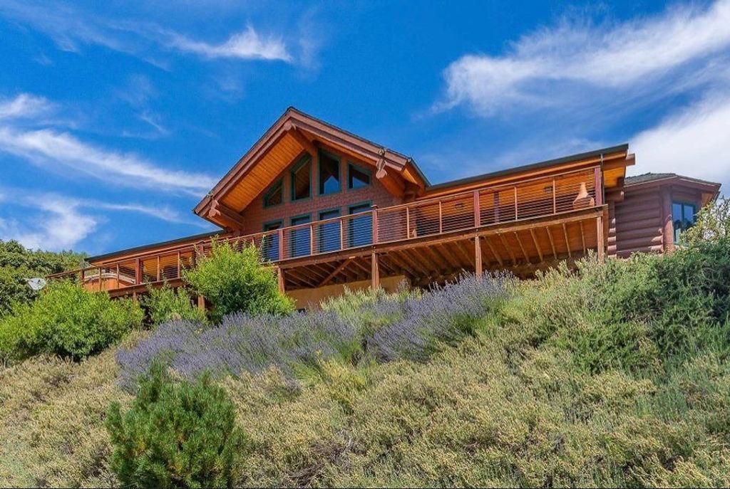 Image 2 of property listing at 19860 Camino Del Aparicio, Fiddletown, CA 95629