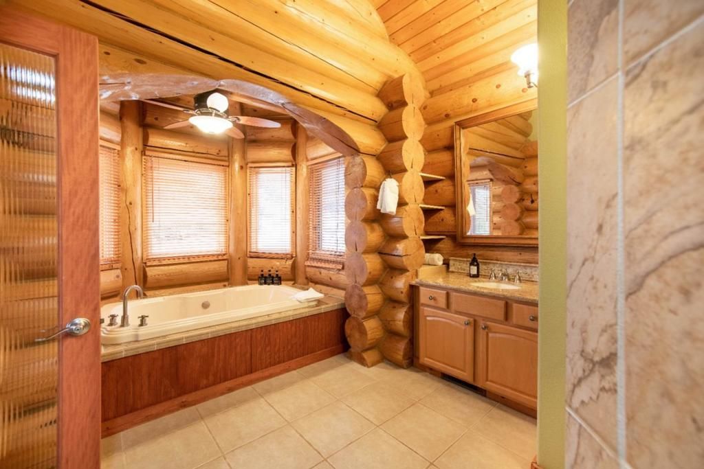 Image 20 of property listing at 19860 Camino Del Aparicio, Fiddletown, CA 95629