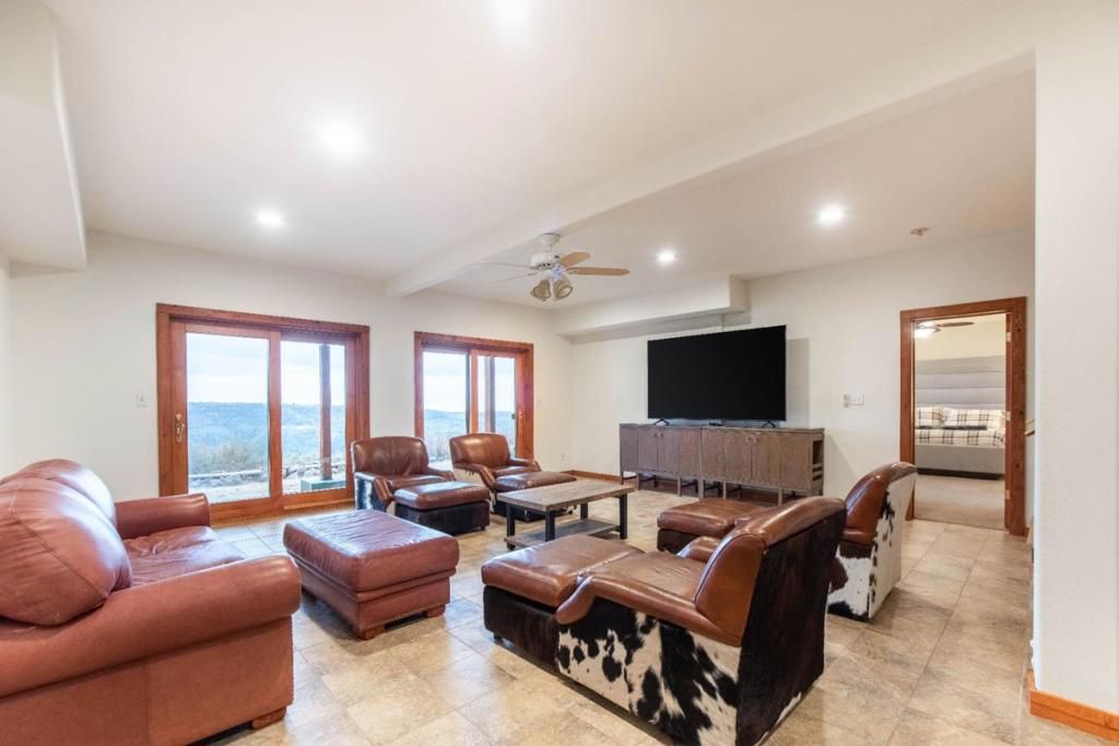 Image 31 of property listing at 19860 Camino Del Aparicio, Fiddletown, CA 95629