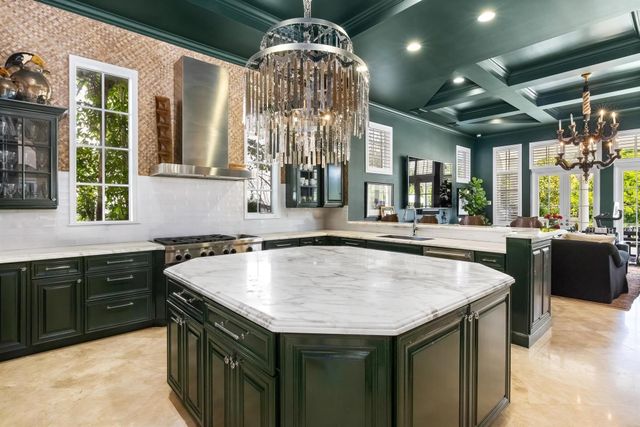 853 Harbour Isle Place, North Palm Beach, FL 33410