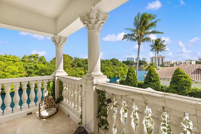 853 Harbour Isle Place, North Palm Beach, FL 33410