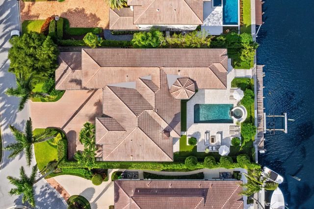 853 Harbour Isle Place, North Palm Beach, FL 33410