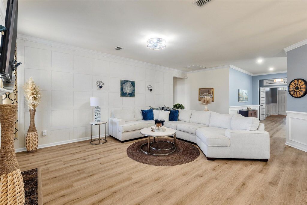 Image 13 of property listing at 130 Basket Grass Lane, Summerville, SC 29486