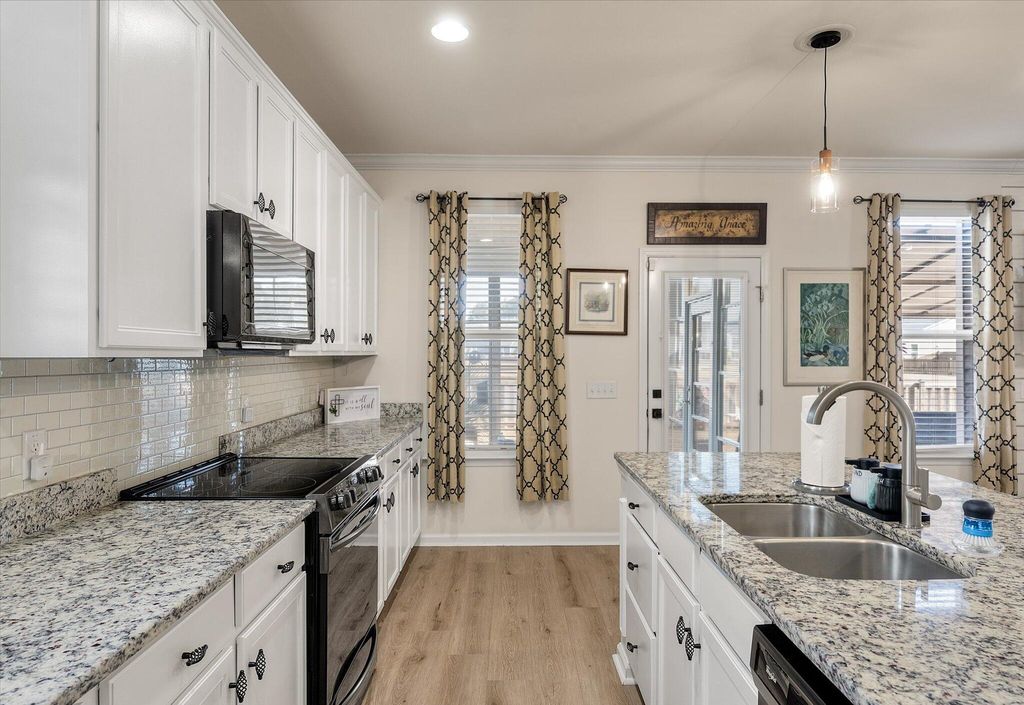 Image 22 of property listing at 130 Basket Grass Lane, Summerville, SC 29486