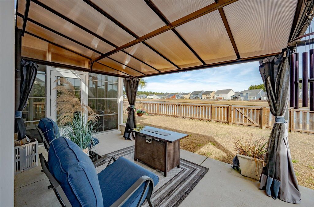 Image 44 of property listing at 130 Basket Grass Lane, Summerville, SC 29486