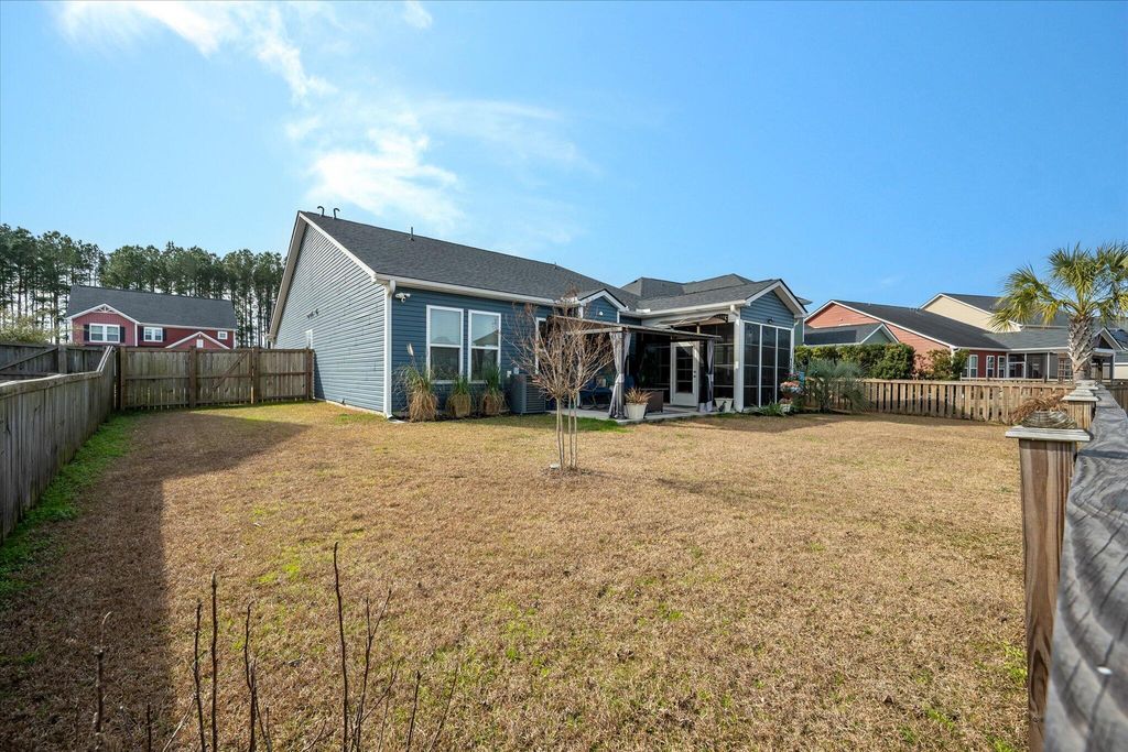 Image 48 of property listing at 130 Basket Grass Lane, Summerville, SC 29486