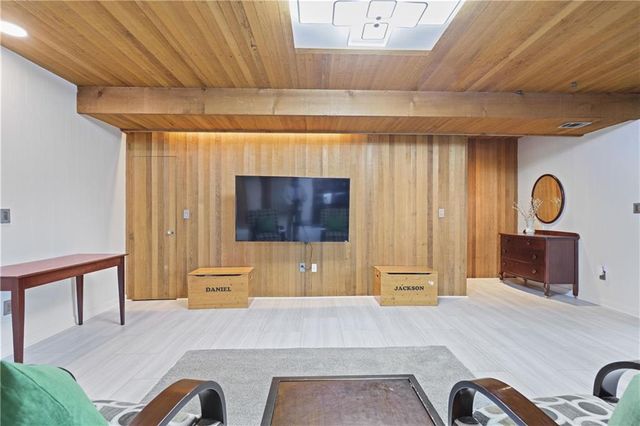 180 River Court Parkway, Sandy Springs, GA 30328