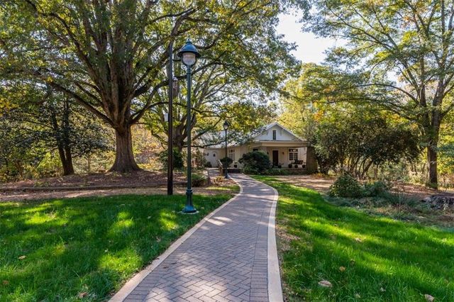 180 River Court Parkway, Sandy Springs, GA 30328