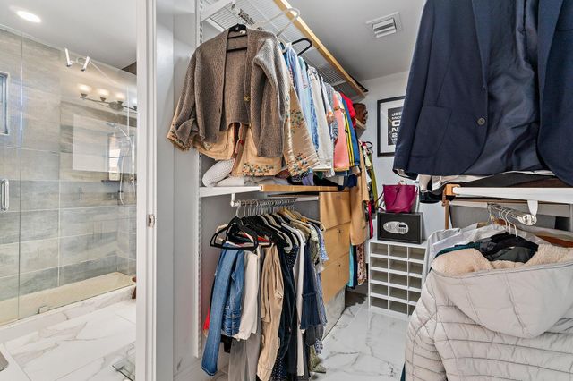 423 Avenida Alegre, West Palm Beach, FL 33405