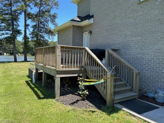 558 Seaford LN, Mathews, VA 23109