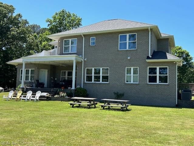 558 Seaford LN, Mathews, VA 23109