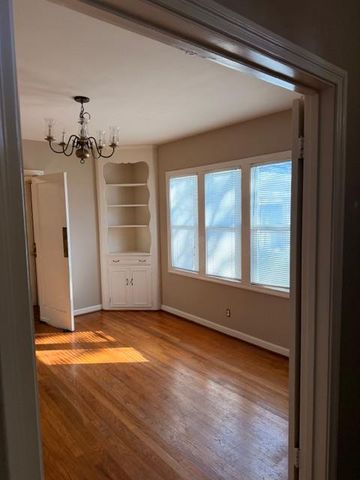 1425 Michigan Ave, Stockton, CA 95204