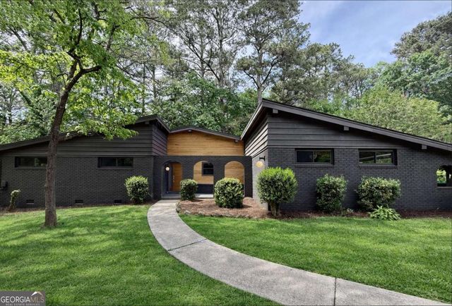 2784 Smithsonia Way, Tucker, GA 30084