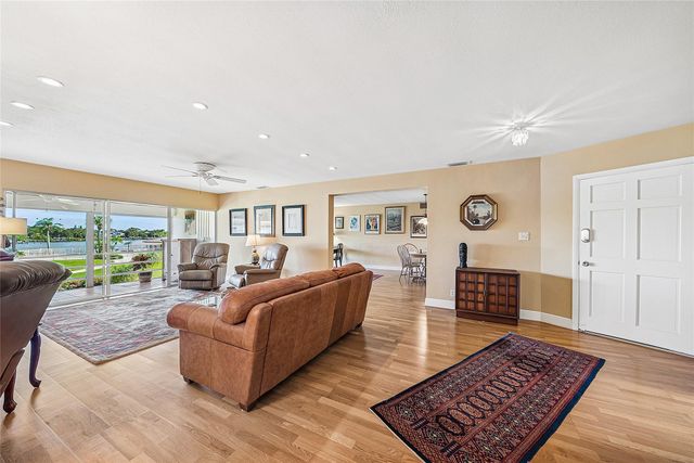 478 Tequesta Dr 206, Jupiter, FL 33469