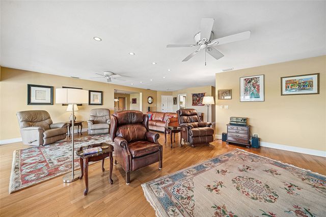 478 Tequesta Dr 206, Jupiter, FL 33469