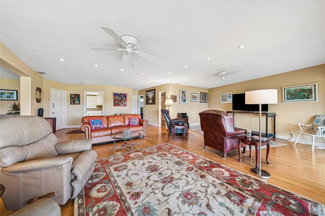 478 Tequesta Dr 206, Jupiter, FL 33469